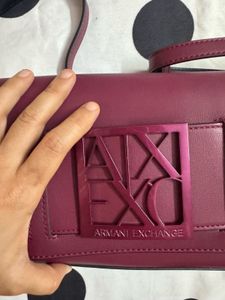 New Armani Exchange Crossbody ( Check Flaw)