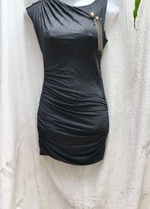 I. Chic Black Bodycon Dress