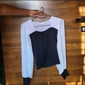 Chic Colorblock Long Sleeve Top