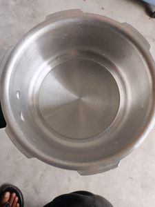 Pigeon Tea Pan 2 Liter Induction Base