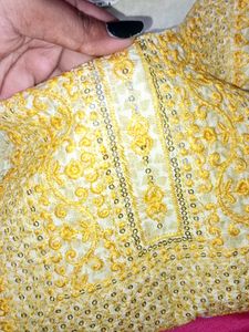 Vintage Heart-Trimmed Top