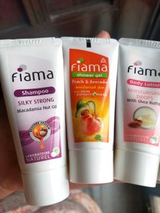 Fiama Travel Kit &amp; Soap, Mini Bath &amp; Body Combo