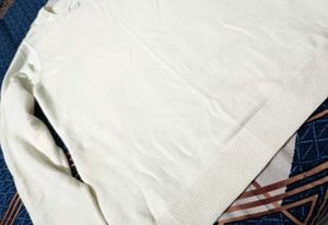 Fig By Trends White Sweatshirt For Women &amp; Girls