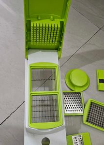 Multi-Functional Vegetable Chopper