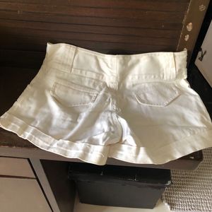 Very Smart White Shorts