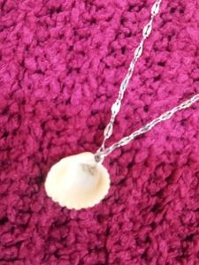 Shell Pendant Necklace