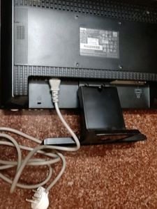 BENQ T71W SERIES PC WITH POWER CABLE