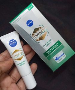 Nivea Luminous EvenGlow Oil Control Serum