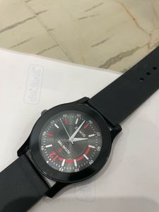 Black Fashion Wrist Watch