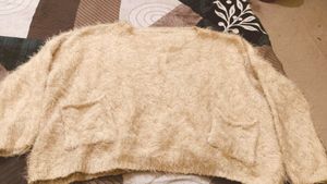 Office White Feather, Woolen, Top🤩
