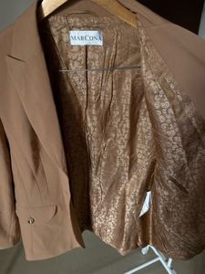 CLASSIC TAN BROWN TAILORED BLAZER