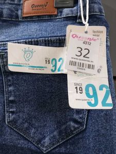 320. Cargo Jeans for women