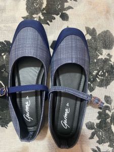 Garima Blue Plaid Mary Janes - Size 4