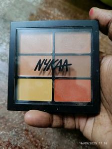 NYKAA Conceal And Colour Correct Palaette