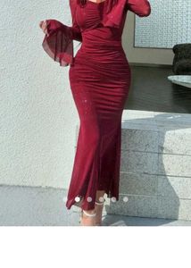 Elegant Burgundy Midi Dress(very stretchable)