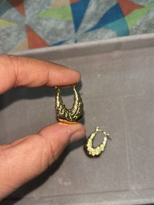 Vintage Gold Tone Hoop Earrings