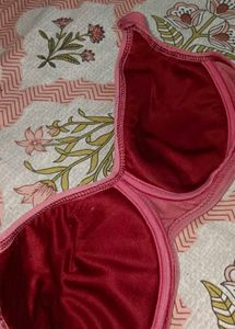Full Covered Padded Lace Bra