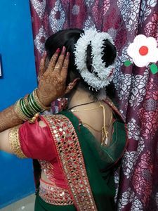 Bs Ek Bar Use Ki Hui H Bilkul New H