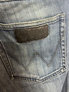 Wrangler Men Jeans 32 Waist Blue
