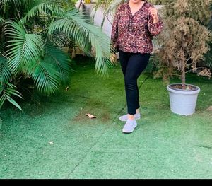 Awesome Top For Collge N Office Wear