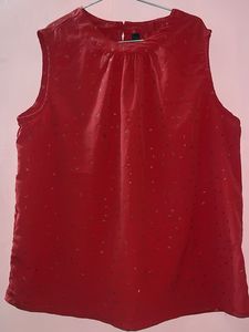 Red Sleeveless Top