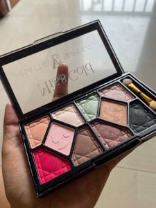 Miss Color Eyeshadow Palette