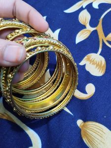 Metal Bangles Set