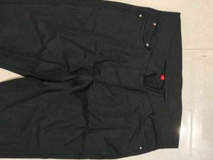 Black jeggings