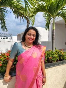 Elegant Pink Saree with designer puff sleeves blou