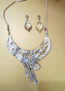 Stylish Necklace Set
