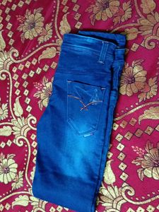 NEW BOYS BLUE COLOUR JEANS WITHOUT WEAR ONCE