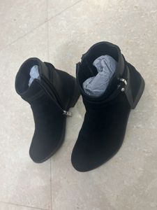 Classy Low Heel Black Boots