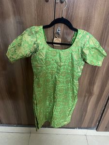 Ethnic Green Color Straight Kurta With  Latkans