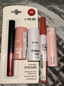 Zudio Makeup Kit - Shimmer Rust
