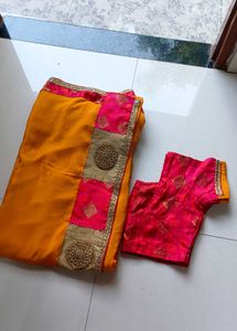 Heavy Border Saree 🎀
