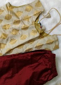 Sleeveless Ethnic Kurti &amp; Pant Set