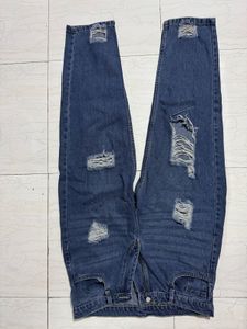 Ripped Boyfriend Jeans