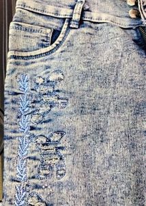 Capri Jeans For Girls