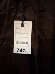 Zara Copy Shirt In Size medium With Tag No Flaws