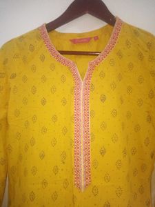 Beautiful Suit With Cotton Salwar