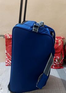 American Tourister Wheel Duffle Bag