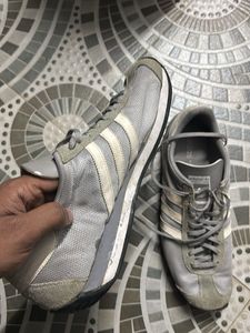 Adidas Sneakers