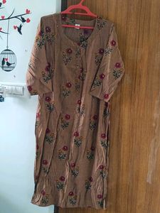 Floral Print Kurta And Pant Set