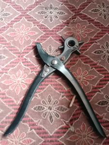 Belt Holl Machin