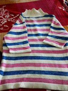 Beutiful Crop Top With Stripes