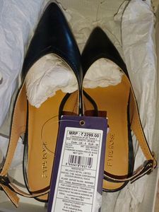 pointed toe pumps heels