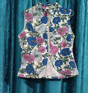 Floral Zip-Up Top