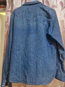 Levi&#39;s Denim Shirt