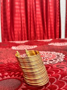 Anti Tarnish Golden Bangle Set