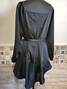 Size Large/ XL Chic Black Dress